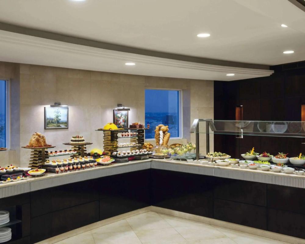 фото Mövenpick Hotel Qassim