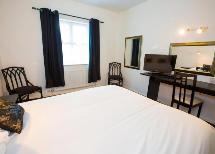 Gray Manor Hotel