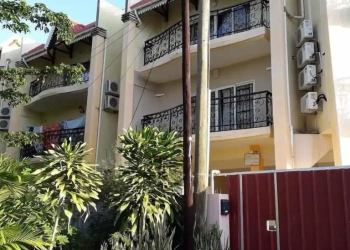 Captivating 3-bed Apartment in Flic en Flac