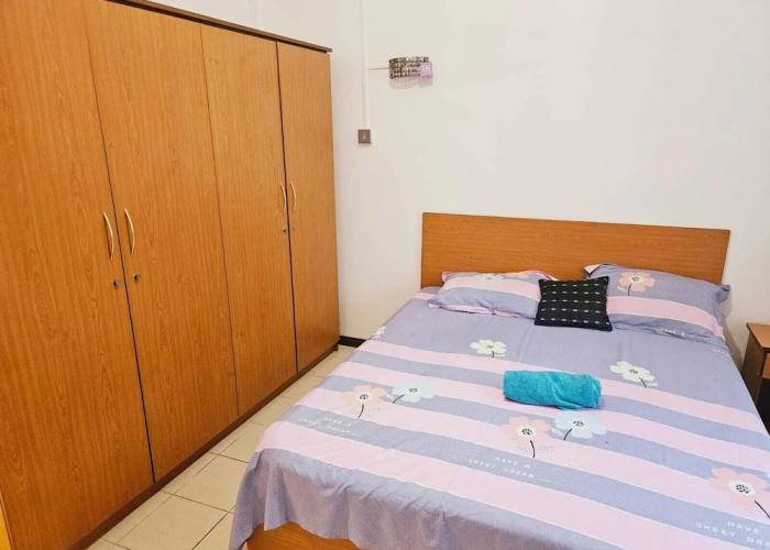 Captivating 3-bed Apartment in Flic en Flac