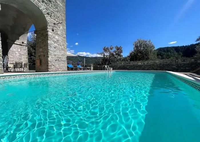 A Charming Stay in Casola in Lunigiana