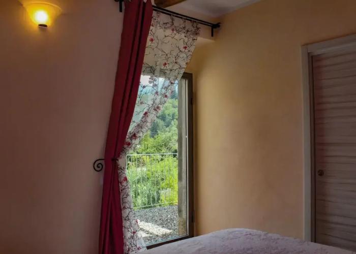 A Charming Stay in Casola in Lunigiana