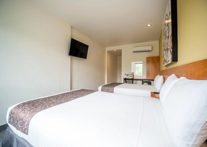 AM Hotel & Plaza