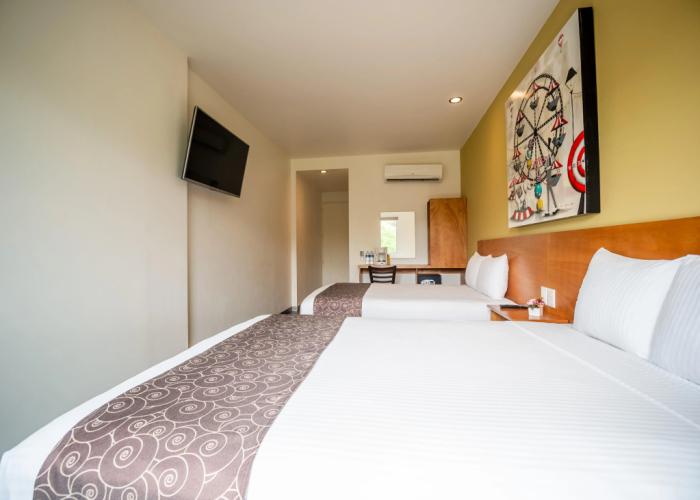 AM Hotel & Plaza