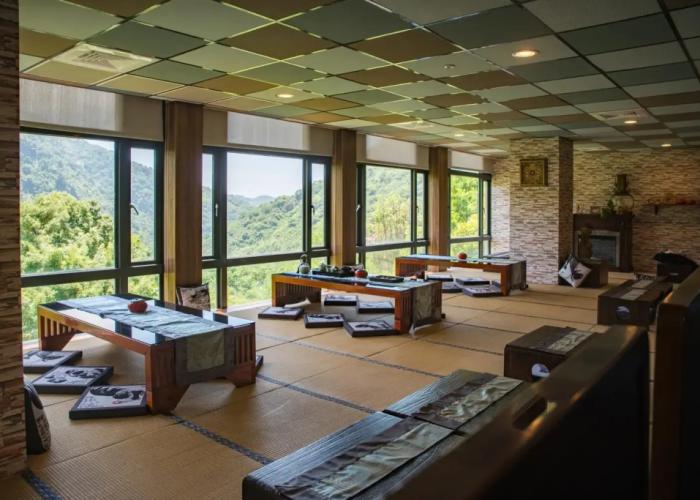 Cedarwood Villa