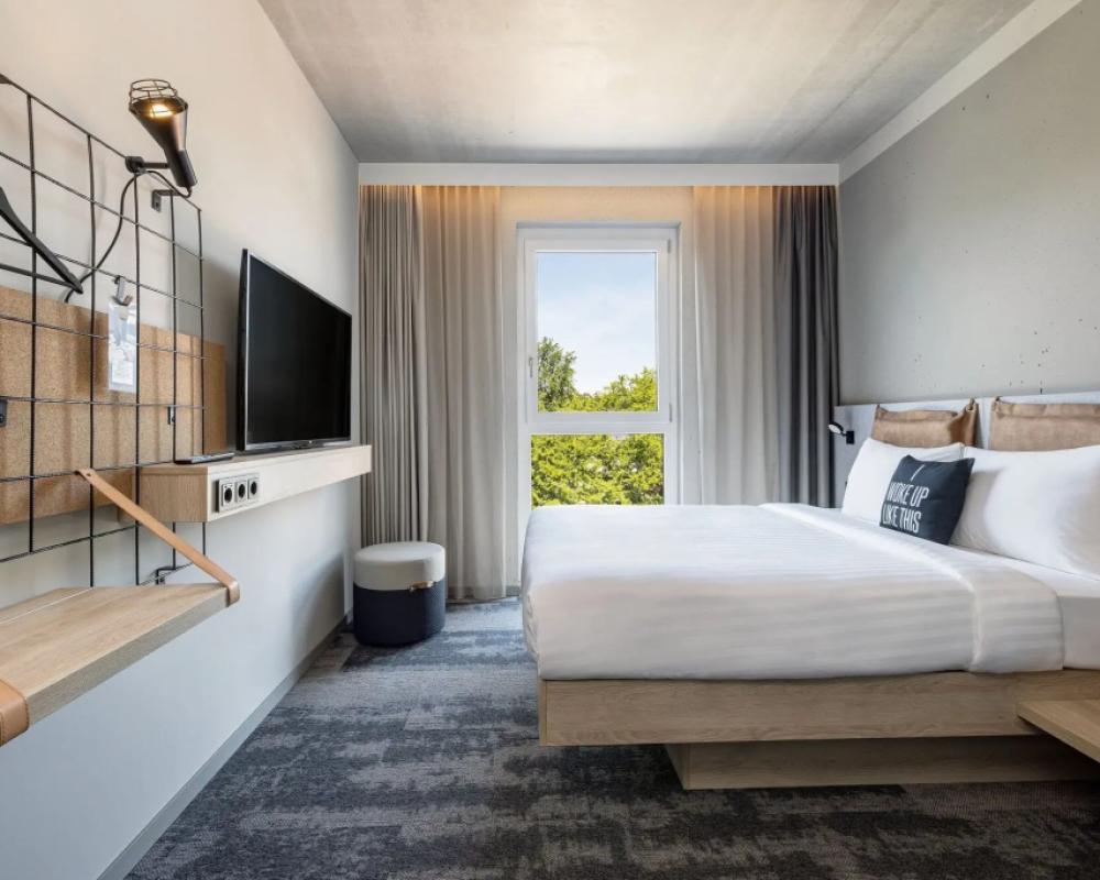 фото Moxy Simmern