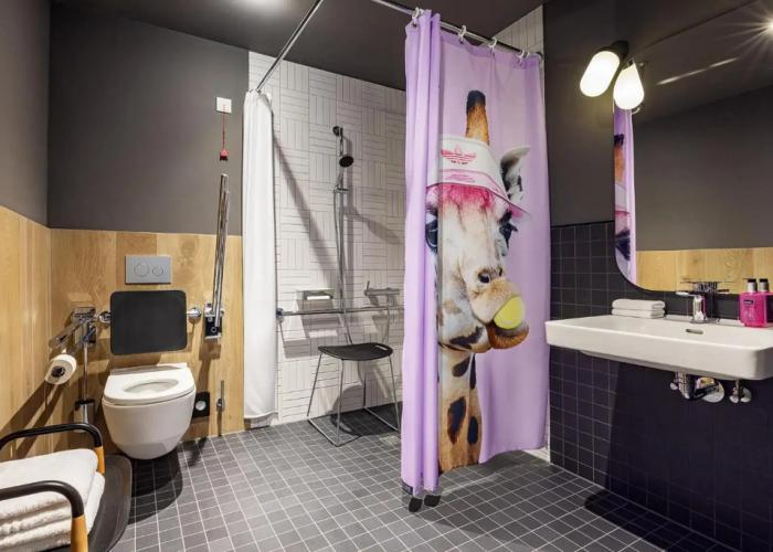 Moxy Simmern