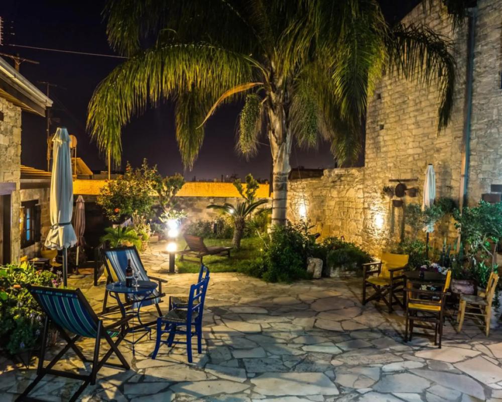 фото Nikis House