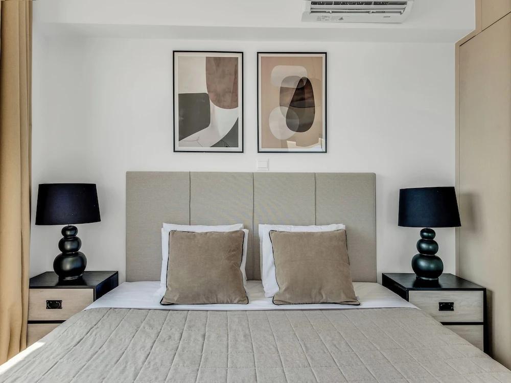 фото Sanders Elgio - Charming Studio With Balcony