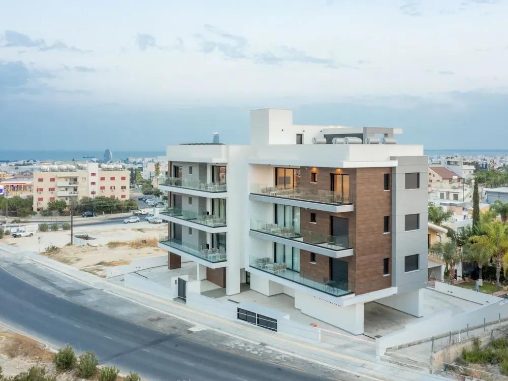 фото Sanders Elgio - Charming Studio With Balcony