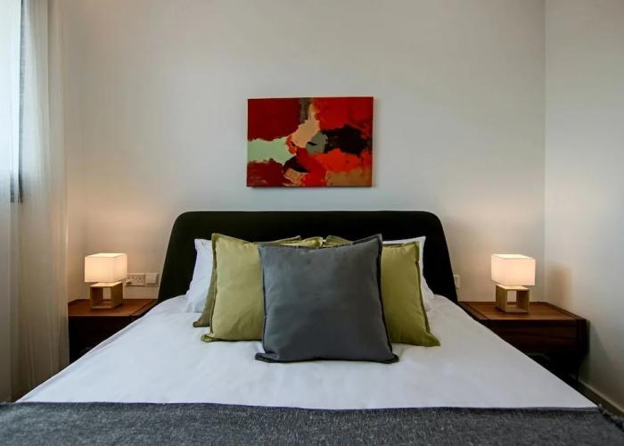Phaedrus Living: City View Anna Residence 102