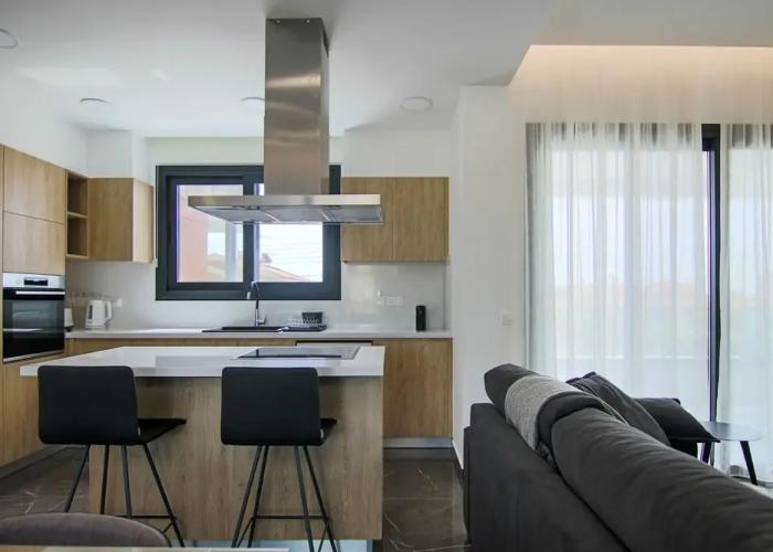 Phaedrus Living: City View Anna Residence 101
