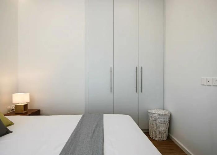 Phaedrus Living: Sea View Anna Residence 202