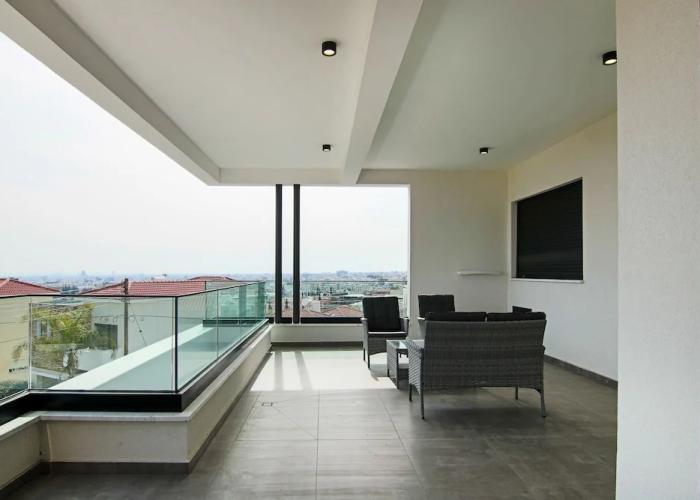Phaedrus Living: Sea View Anna Residence 202