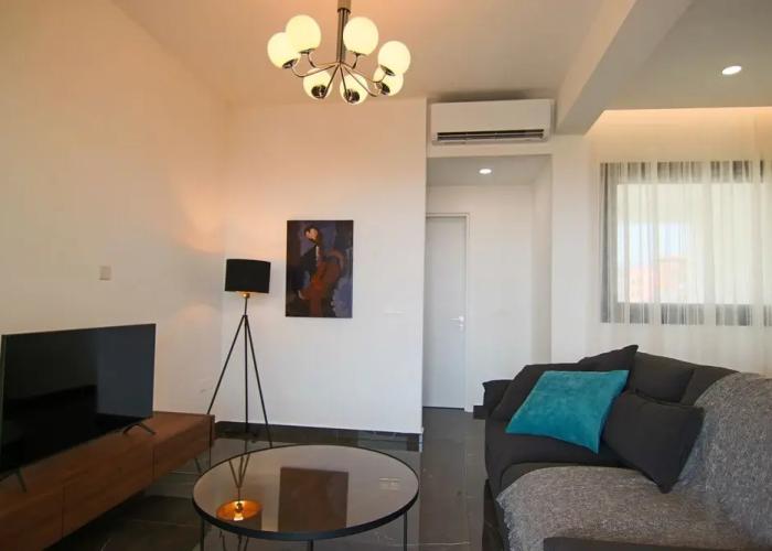 Phaedrus Living: Sea View Anna Residence 202