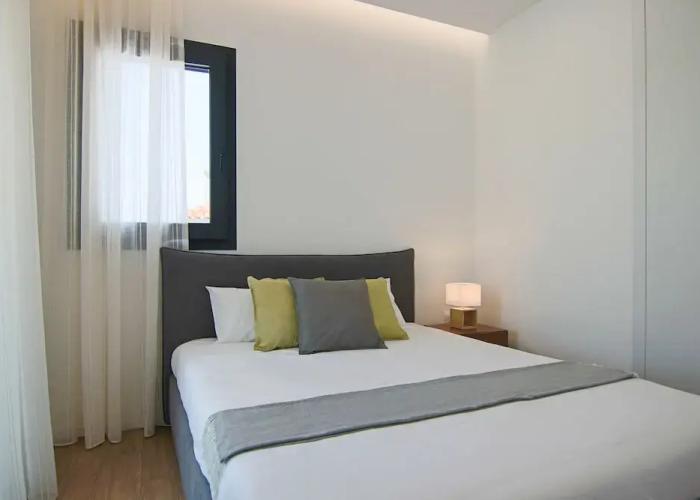Phaedrus Living: Sea View Anna Residence 202