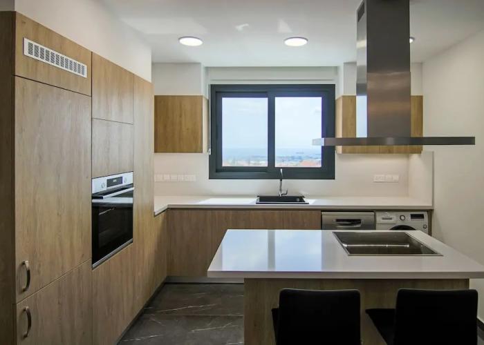 Phaedrus Living: Sea View Anna Residence 301