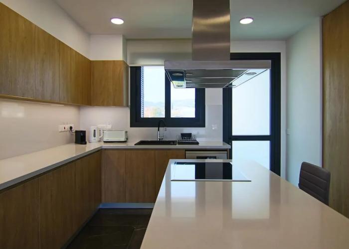 Phaedrus Living: Sea View Anna Residence 302