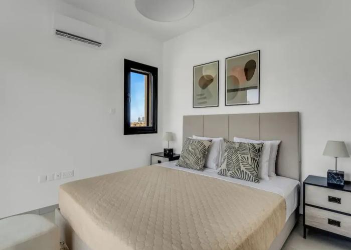 Sanders Elgio - Delightful 2-bdr Apt With Balcony