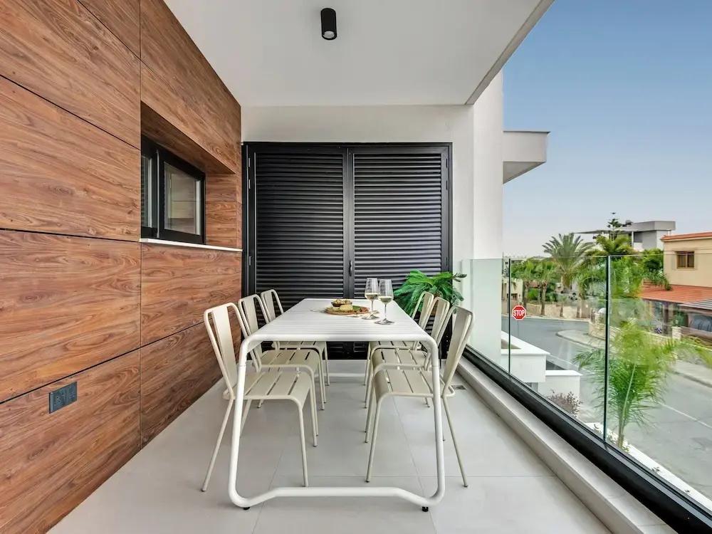 фото Sanders Only Limassol