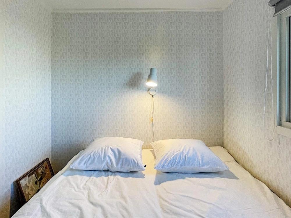 8 Person Holiday Home in Tvaaker-by Traum