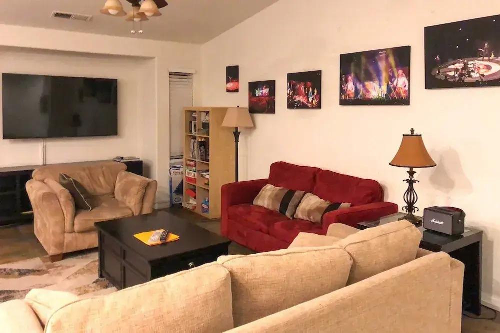 Coachella Retreat: Pool, Near Music Festivals