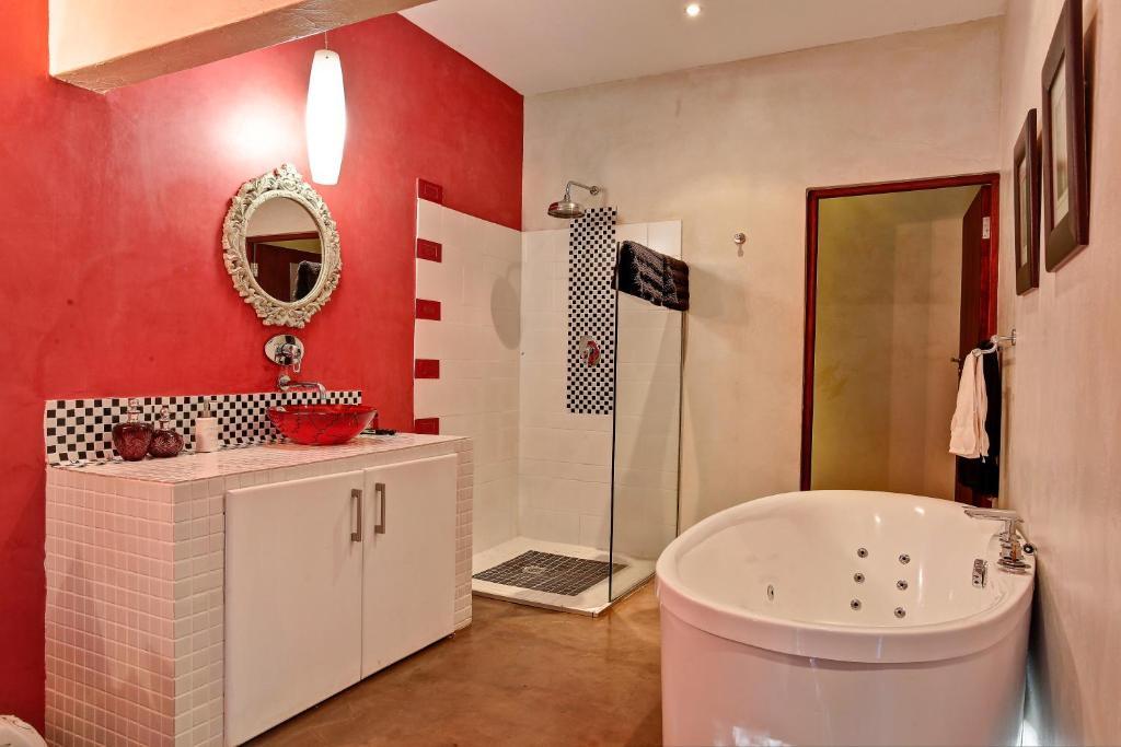 Bramasole Boutique Hotel