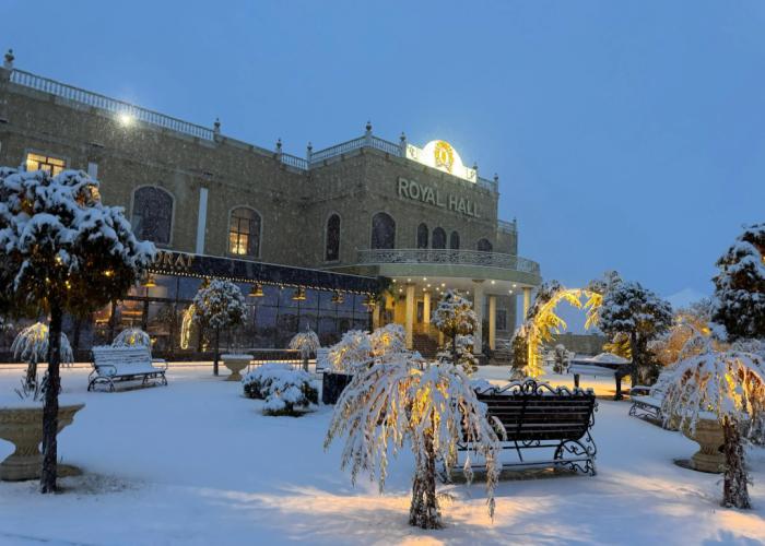 Royal hall Hotel