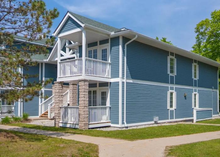 Horseshoe Valley Suites - The Azure