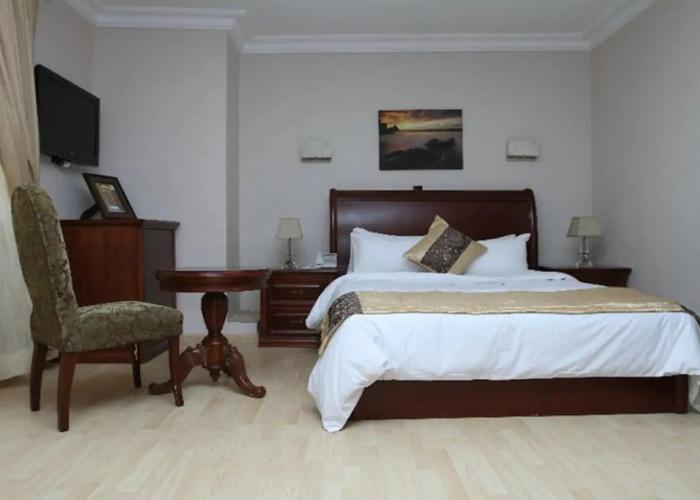 Fryburg Suites