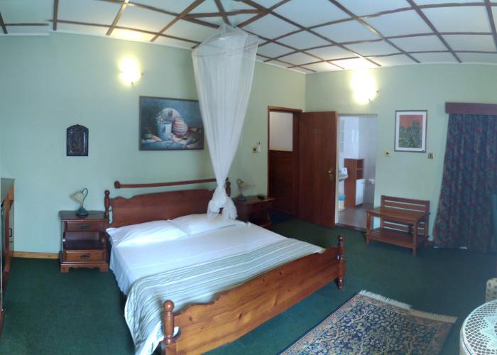 Manuela Residence