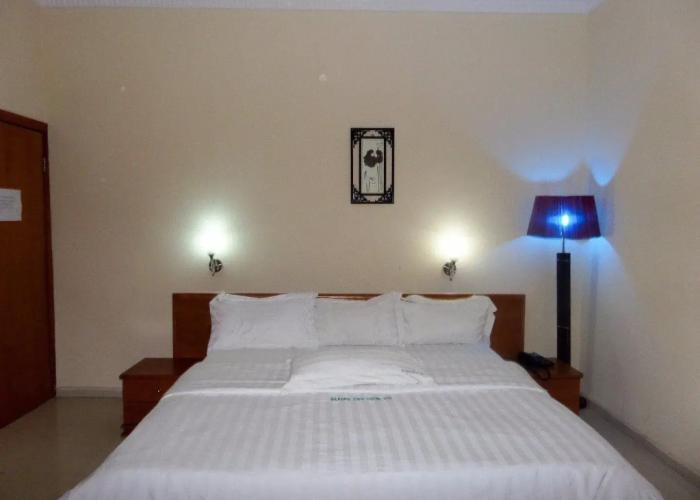 Gilford View Hotels