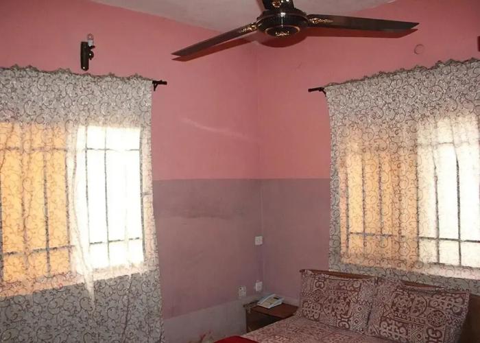 Banilux Guest House