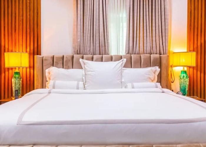 Isglo Hotels Ikoyi