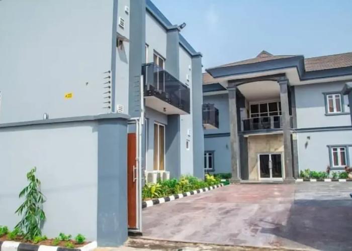 DeGrosvenor Hotel and Suites Lagos