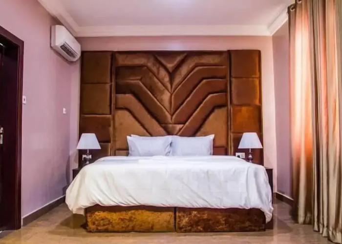 DeGrosvenor Hotel and Suites Lagos