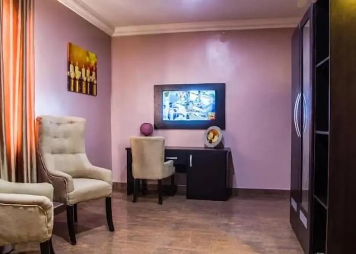 DeGrosvenor Hotel and Suites Lagos