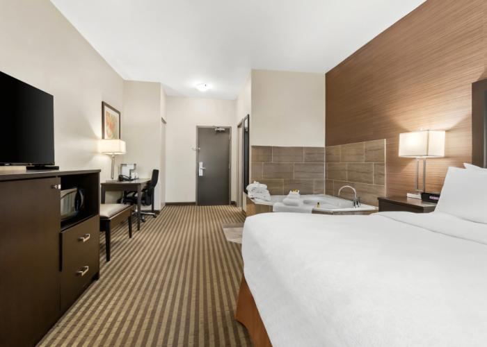 Best Western Plus Fergus Hotel
