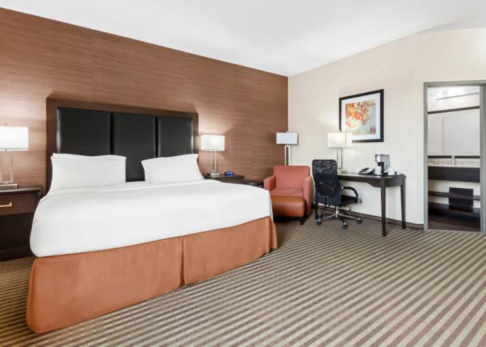Best Western Plus Fergus Hotel
