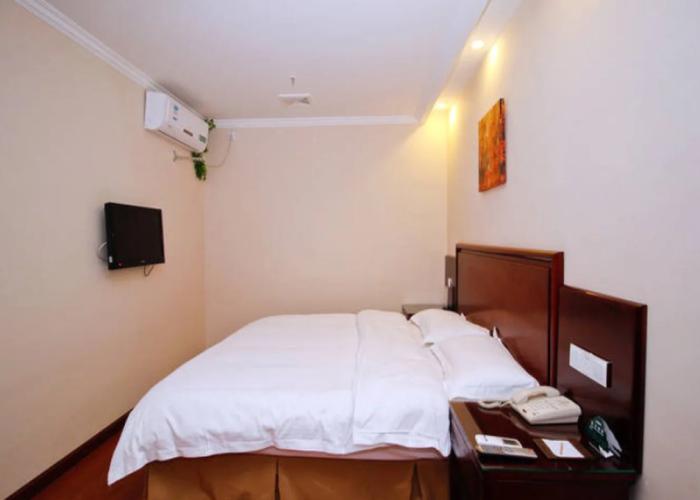 GreenTree Inn Anhui Hefei Railway Station Baowen Building Express Hotel