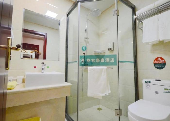 GreenTree Inn Hefei East Wangjiang Road CTCE Express Hotel