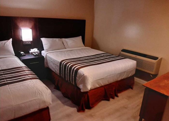 Silver Maple Motel