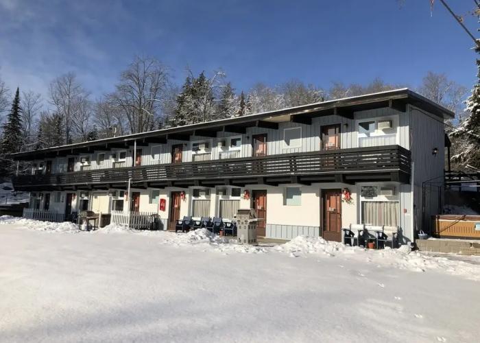 Lakeview Motel