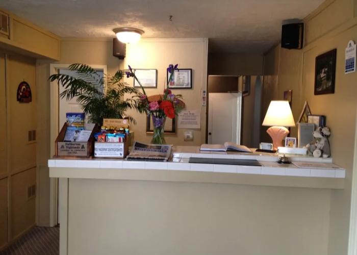 Lakeview Motel