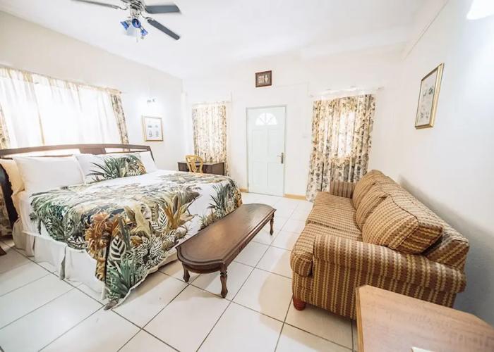 ClarenceVille Villa Apartments