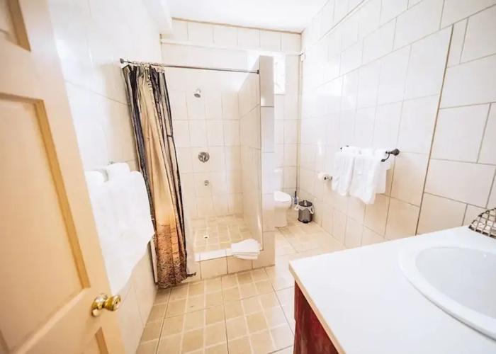 ClarenceVille Villa Apartments