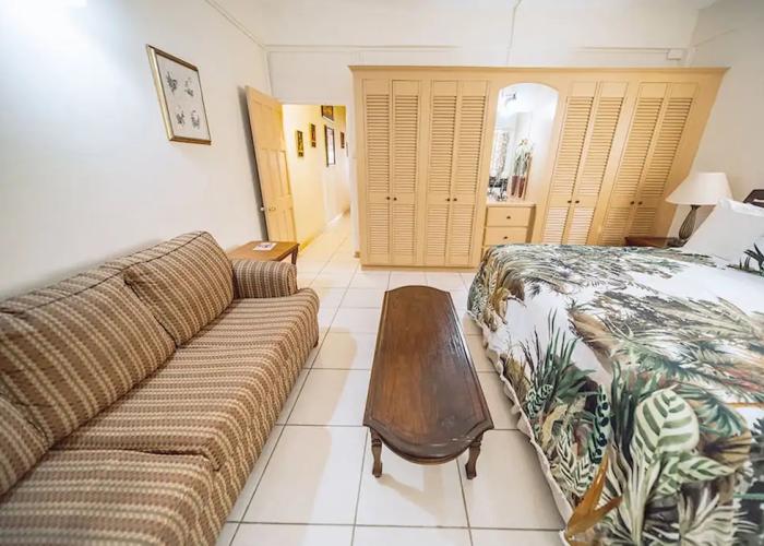 ClarenceVille Villa Apartments