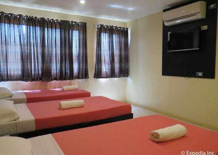 Royale House Hotel Davao powered by Cocotel