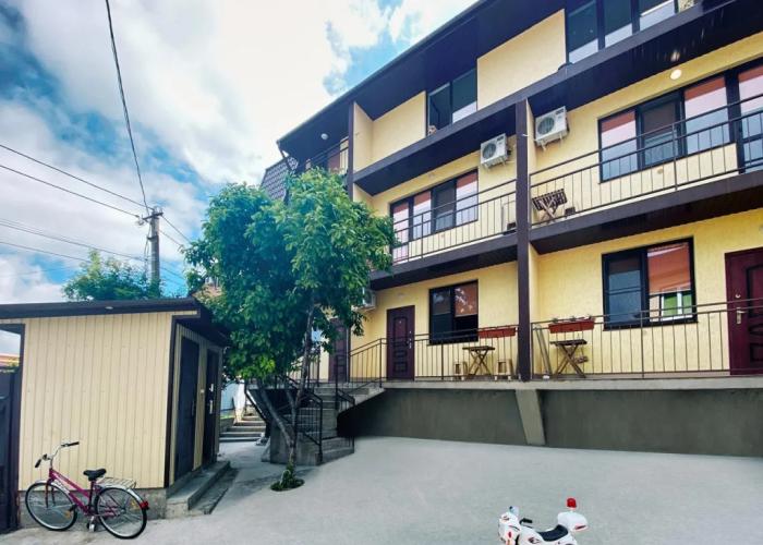 Kolibri Guest House