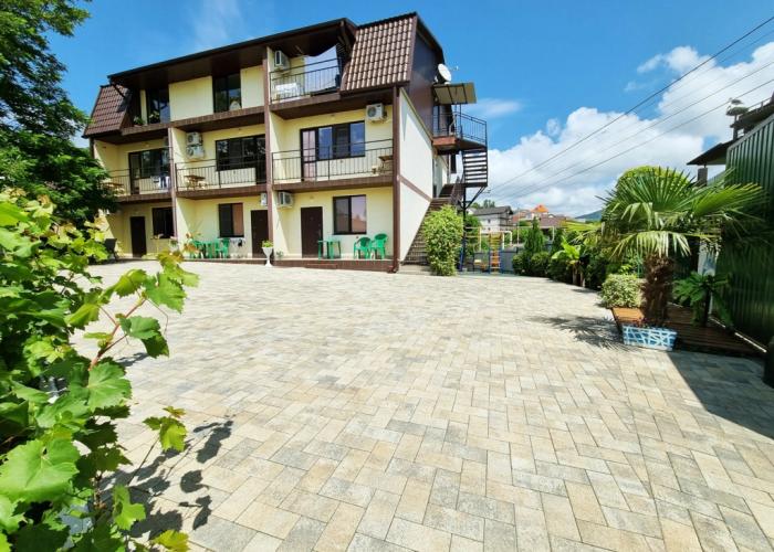 Kolibri Guest House